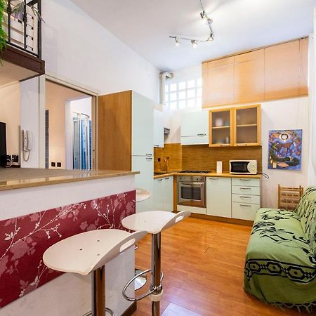 Extensive Terrace Navigli Toy Artistic Apartment Milán Exterior foto