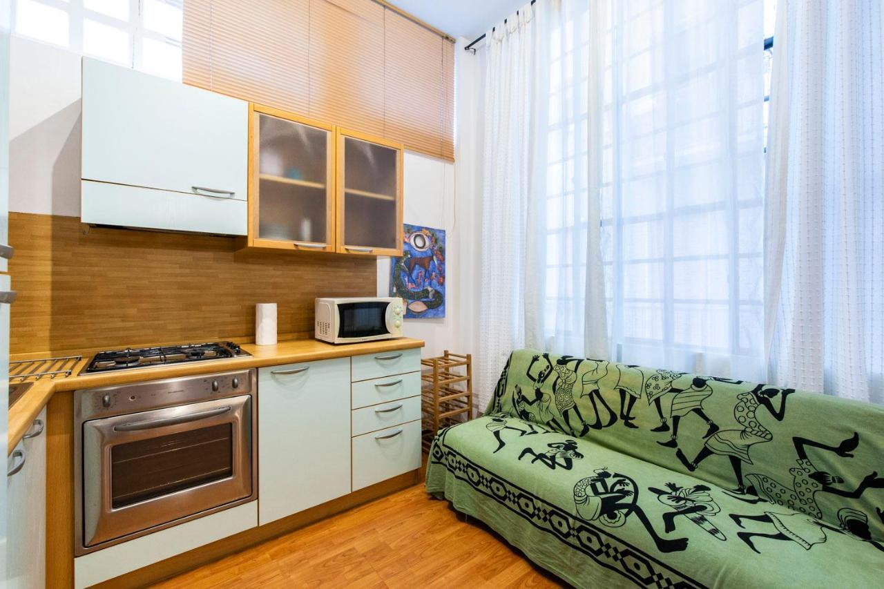 Extensive Terrace Navigli Toy Artistic Apartment Milán Exterior foto