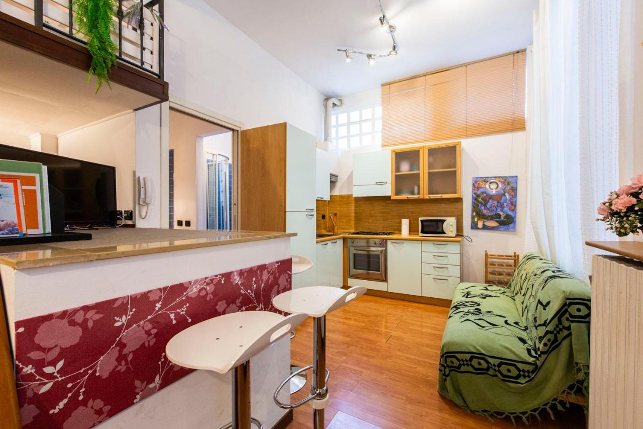 Extensive Terrace Navigli Toy Artistic Apartment Milán Exterior foto